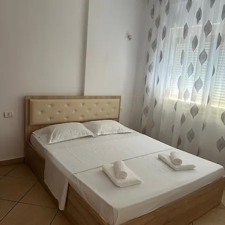 דירה Golem Beach Apartment