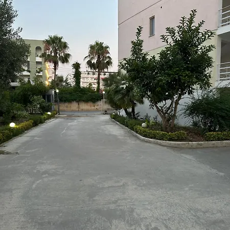 Golem Beach Apartment גולם